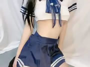 反差白虎情趣女JK制服自拍